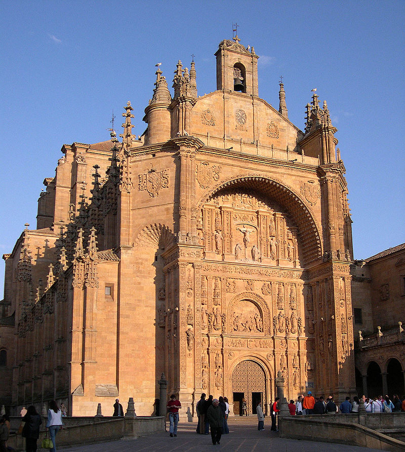 800px-Iglesia_San_Esteban_Salamanca.jpg